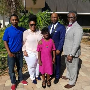 Meet your Posher, Kenneth